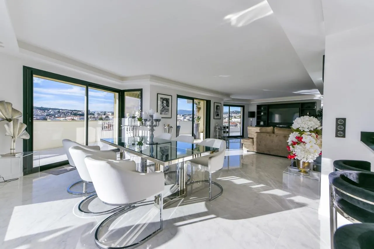 Apartment L'Horizon Avec Somptueuse Terrasse Vue Mer, Sejour De Luxe Loisirs Et Business Au Coeur Du Centre Cannes