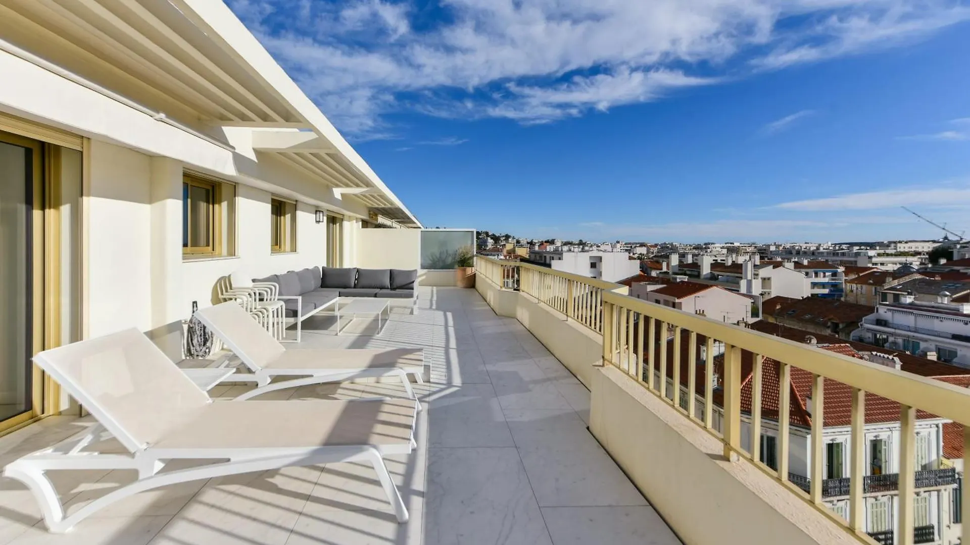 Apartment L'Horizon Avec Somptueuse Terrasse Vue Mer, Sejour De Luxe Loisirs Et Business Au Coeur Du Centre Cannes